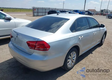 2015 Volkswagen Passat 1.8T S из США, поврежденный, VIN 1VWAS7A39FC073596